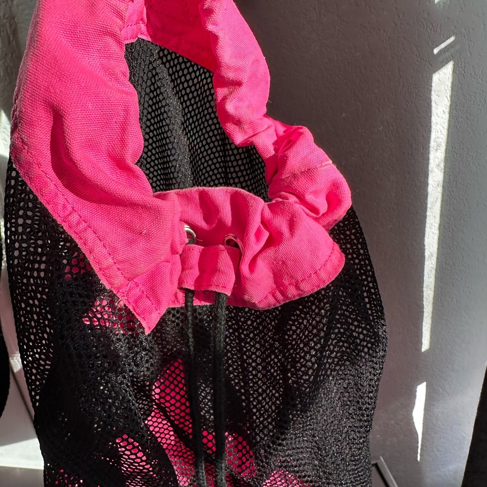 PINK String backpack🩷 - Picture 3 of 5